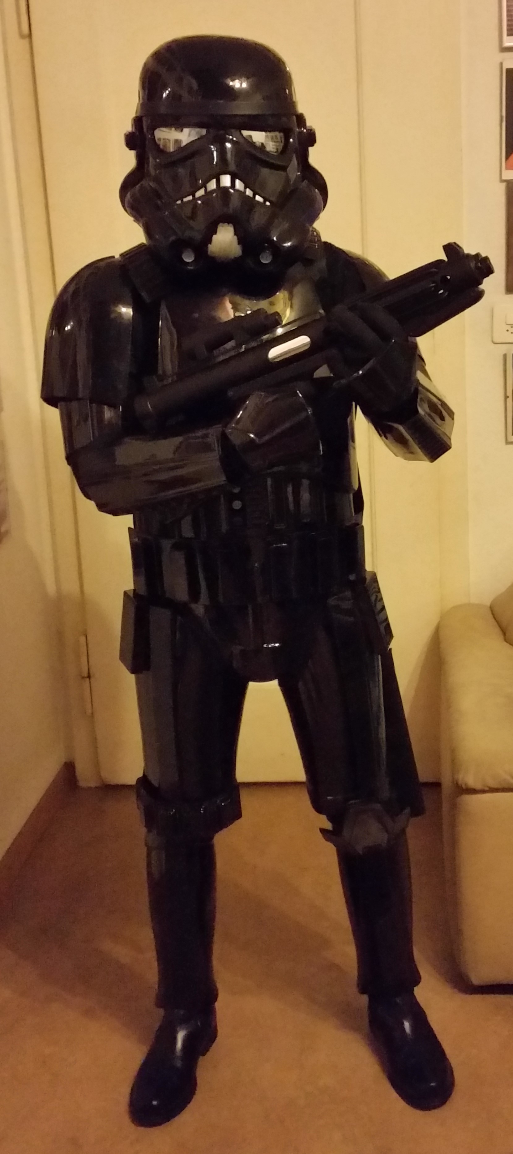 Rolf Star Wars Battlefront Shadowtrooper Replica Costume Review