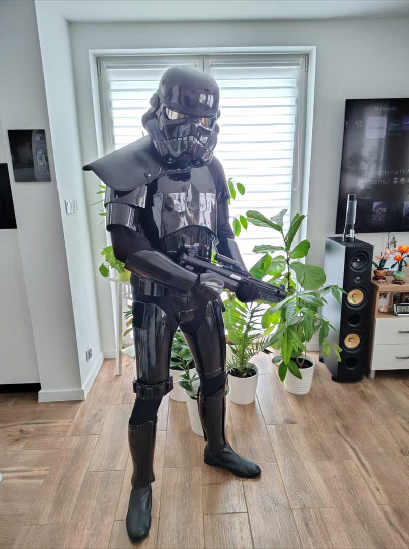 Shadowtrooper armor review from Denis
